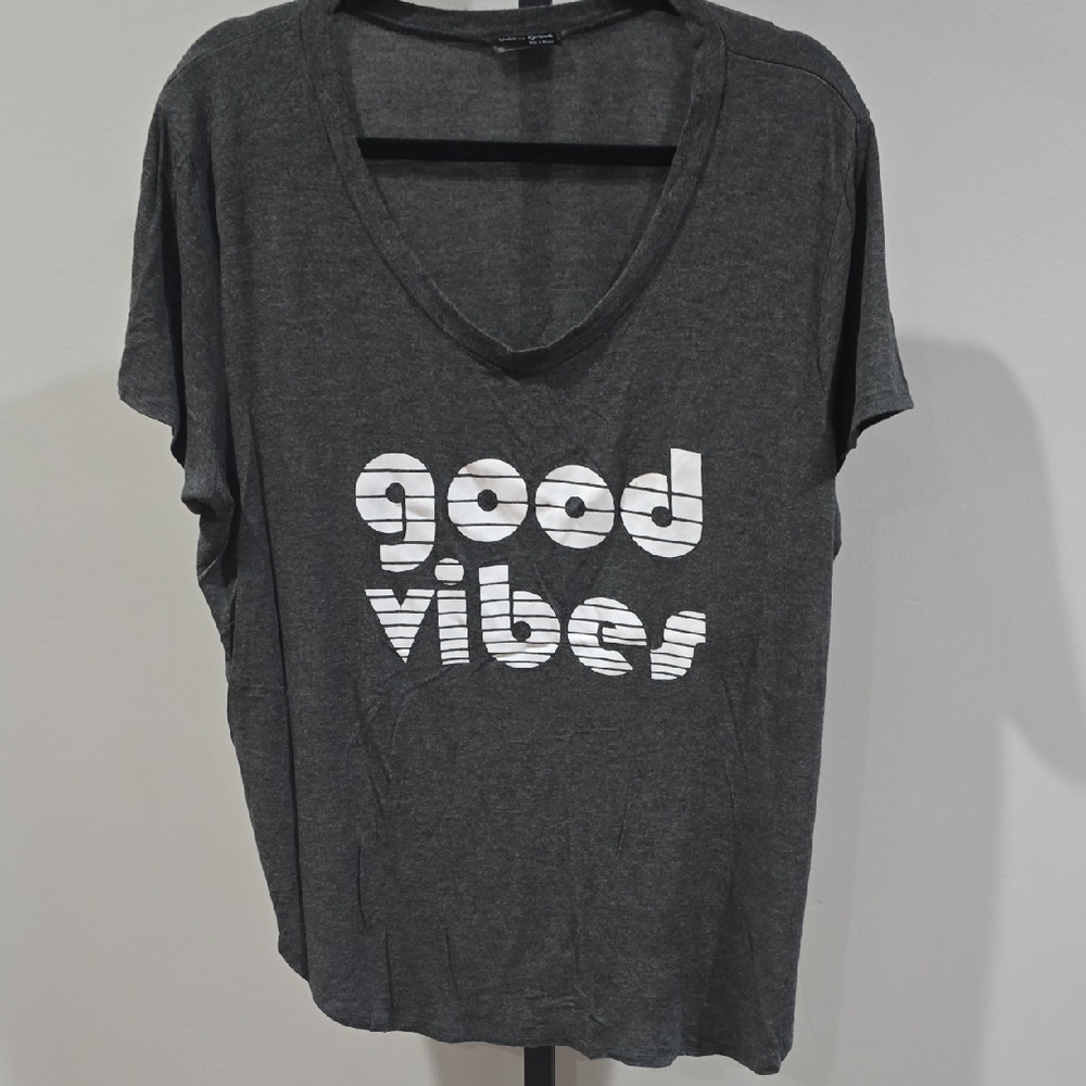 EUC Good Vibes Tshirt